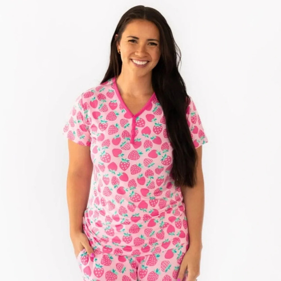 Little Sleepies size Large Sweet Strawberries Short Sleeve Pajama Top Bamboo - Picture 1 of 7